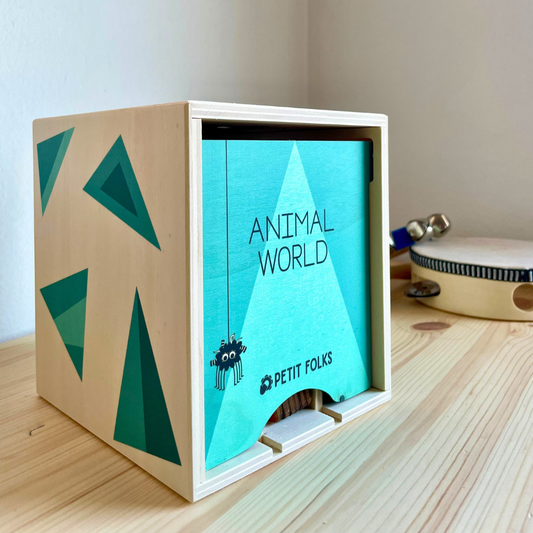 Animal World (Anglès) - Caixa i App
